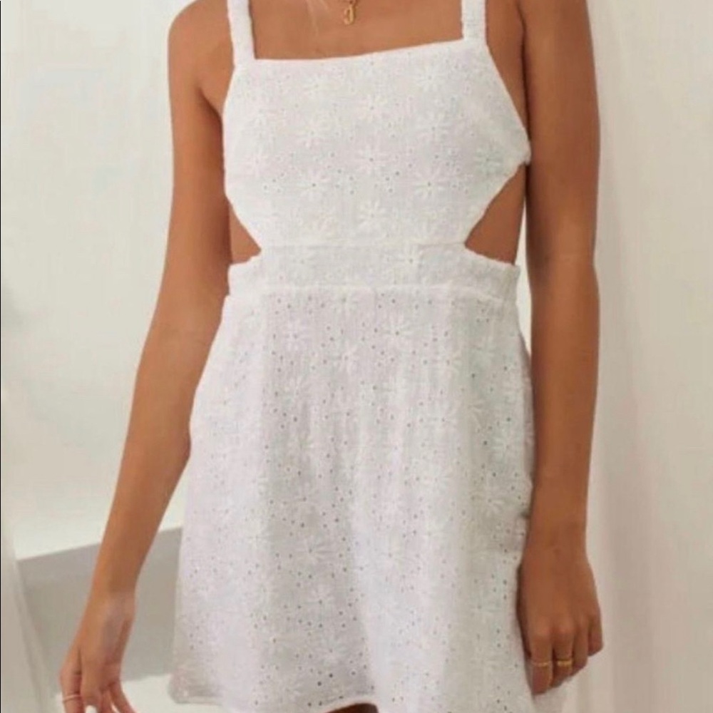 Isabelle’s cabinet white dress